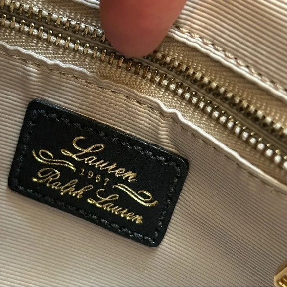 Lauren Ralph Lauren Bexley‎ Heath Medium Messenger Black W/Brown Strap & Buckles - Picture 13 of 13